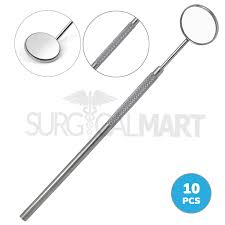 Mirror with handle